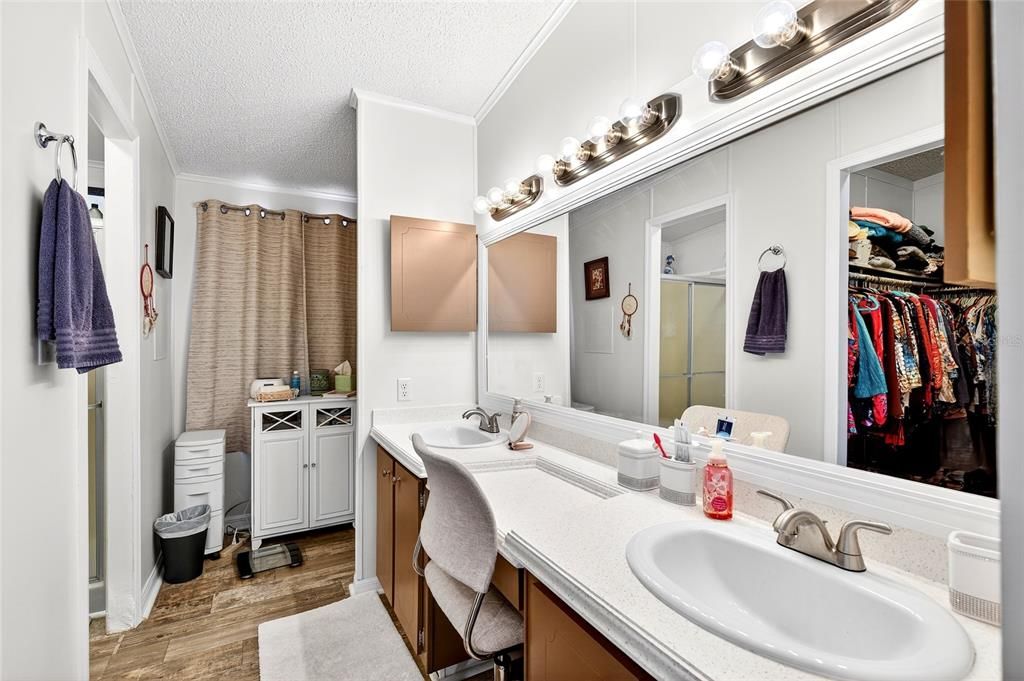 待售: $169,900 (2 贝兹, 2 浴室, 1506 平方英尺)