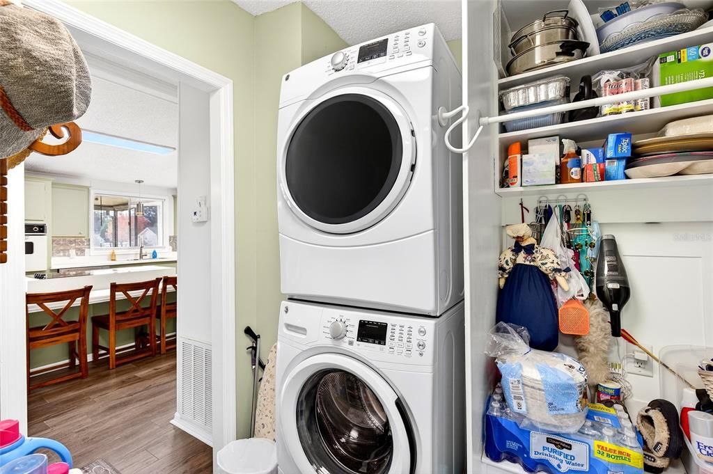 待售: $169,900 (2 贝兹, 2 浴室, 1506 平方英尺)