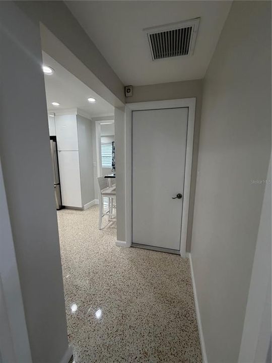 For Sale: $725,000 (3 beds, 2 baths, 1158 Square Feet)