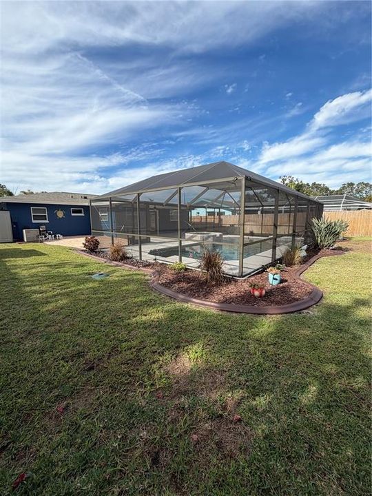 For Sale: $725,000 (3 beds, 2 baths, 1158 Square Feet)