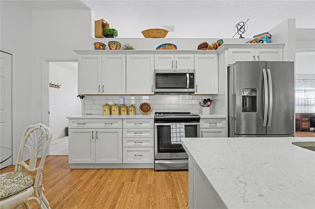 待售: $299,000 (3 贝兹, 2 浴室, 2000 平方英尺)