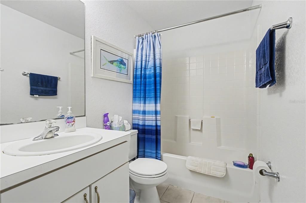 待售: $299,000 (3 贝兹, 2 浴室, 2000 平方英尺)