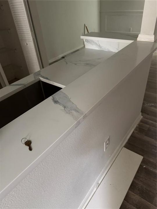 待售: $287,000 (3 贝兹, 2 浴室, 1320 平方英尺)