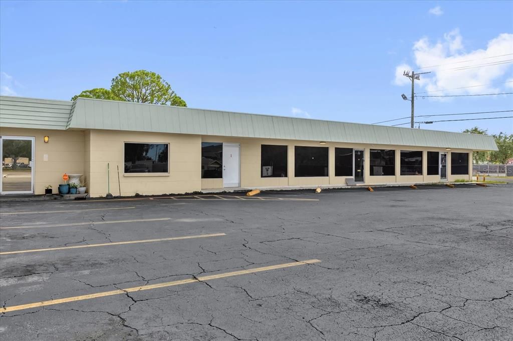 待售: $699,000 (0 贝兹, 0 浴室, 5326 平方英尺)