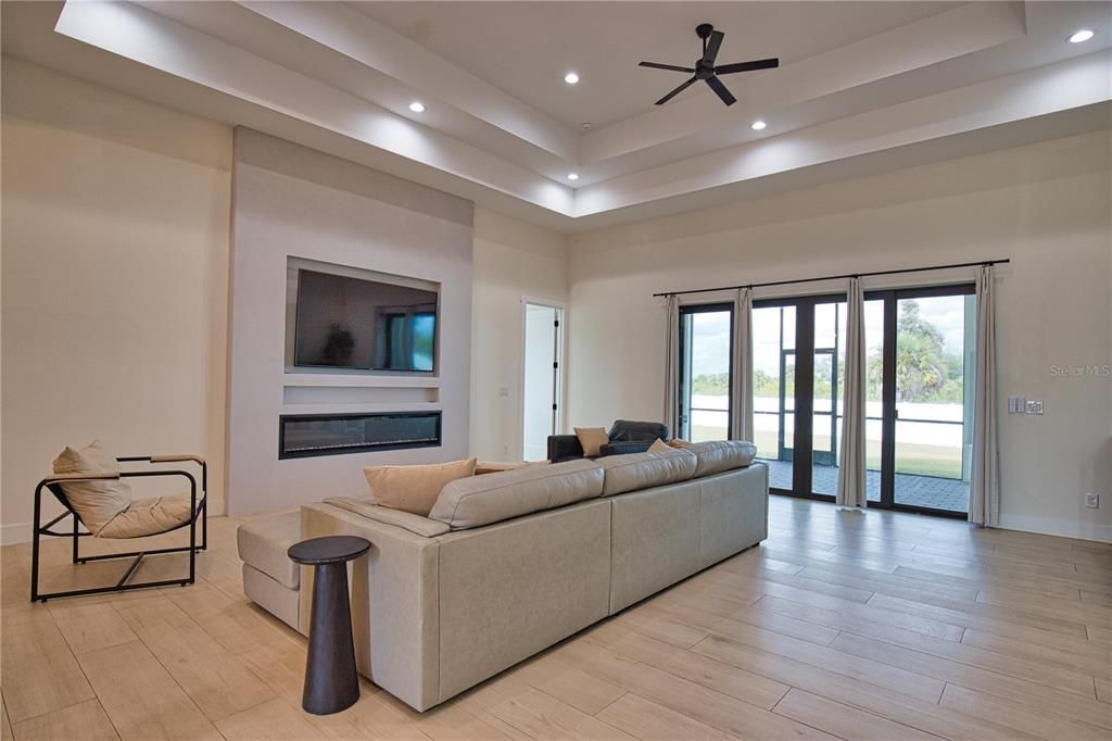 For Sale: $500,000 (3 beds, 2 baths, 1996 Square Feet)