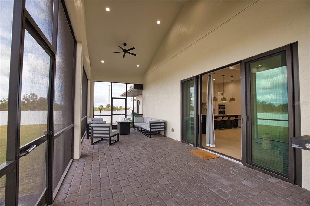 For Sale: $500,000 (3 beds, 2 baths, 1996 Square Feet)