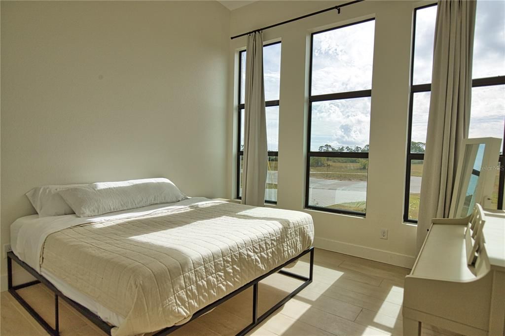 For Sale: $500,000 (3 beds, 2 baths, 1996 Square Feet)