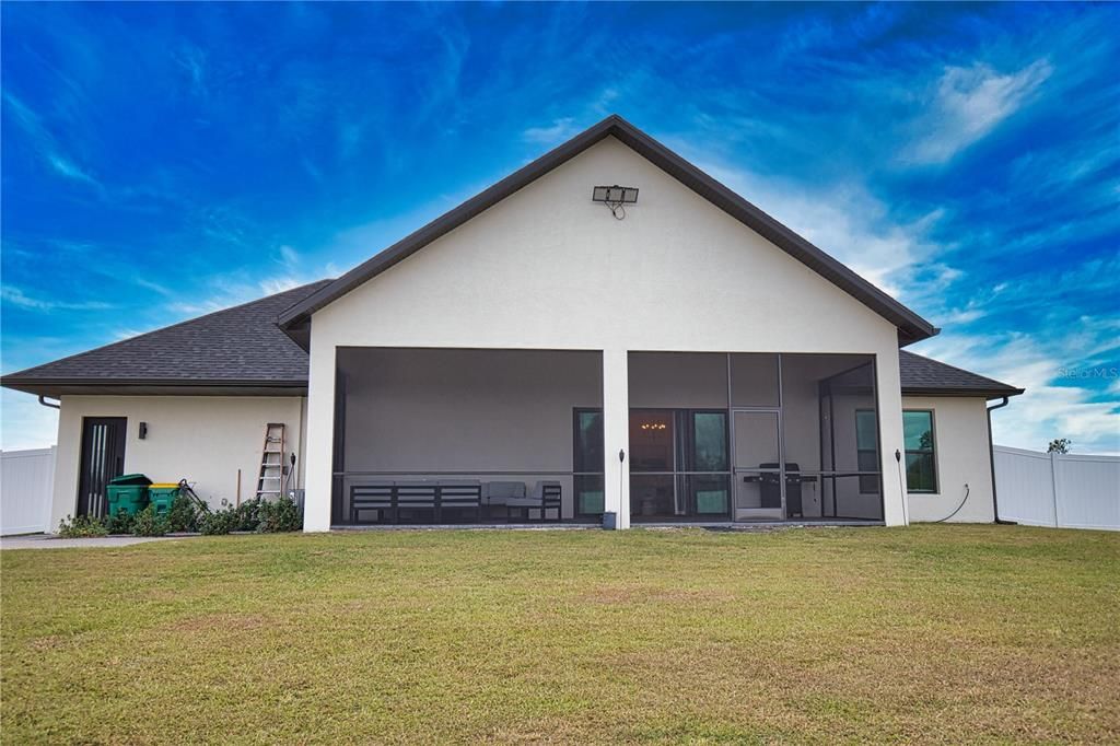 For Sale: $500,000 (3 beds, 2 baths, 1996 Square Feet)