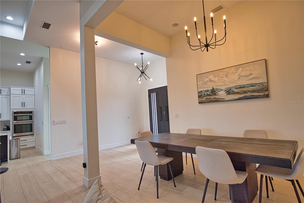 For Sale: $500,000 (3 beds, 2 baths, 1996 Square Feet)