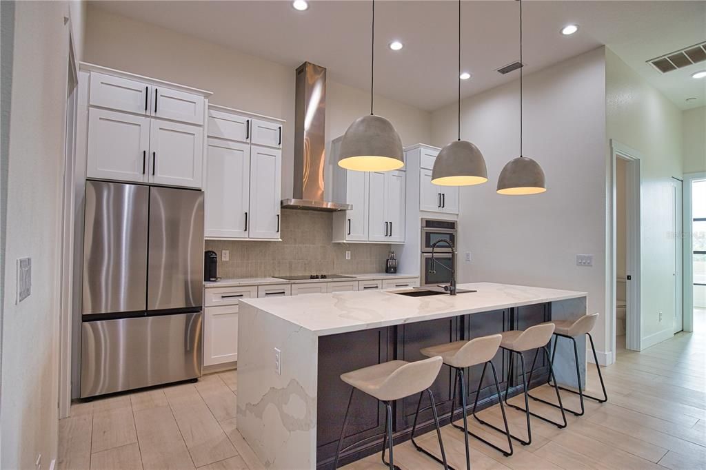 For Sale: $500,000 (3 beds, 2 baths, 1996 Square Feet)