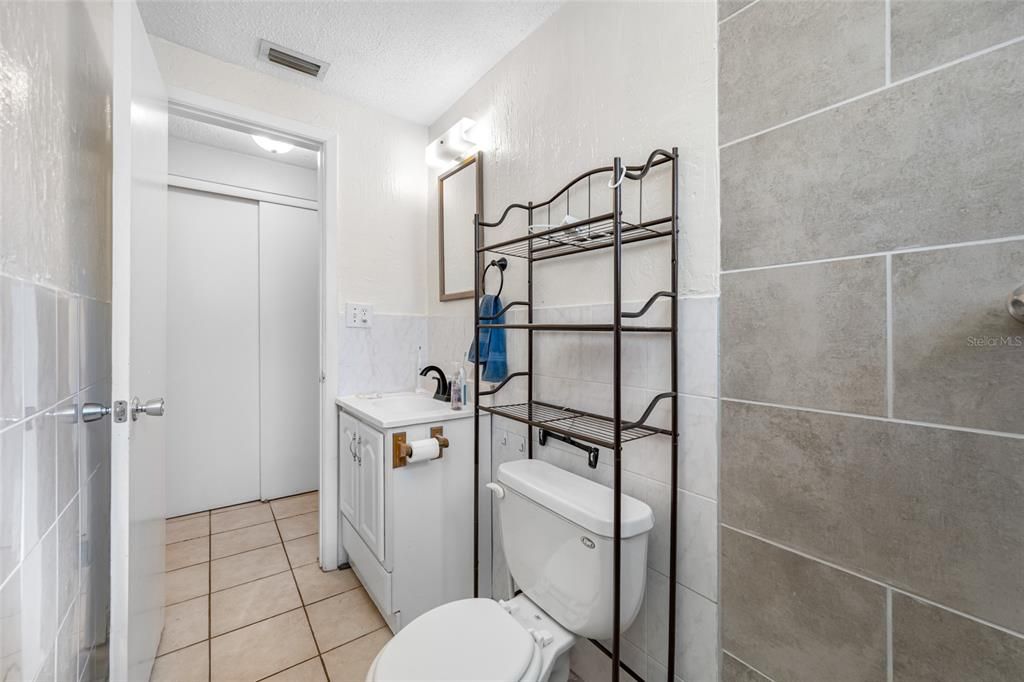 待售: $218,000 (3 贝兹, 2 浴室, 1584 平方英尺)