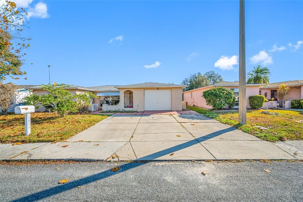 待售: $218,000 (3 贝兹, 2 浴室, 1584 平方英尺)