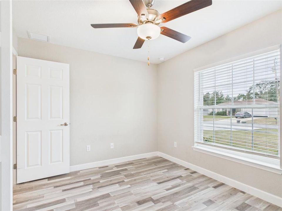 For Rent: $1,750 (3 beds, 2 baths, 1292 Square Feet)