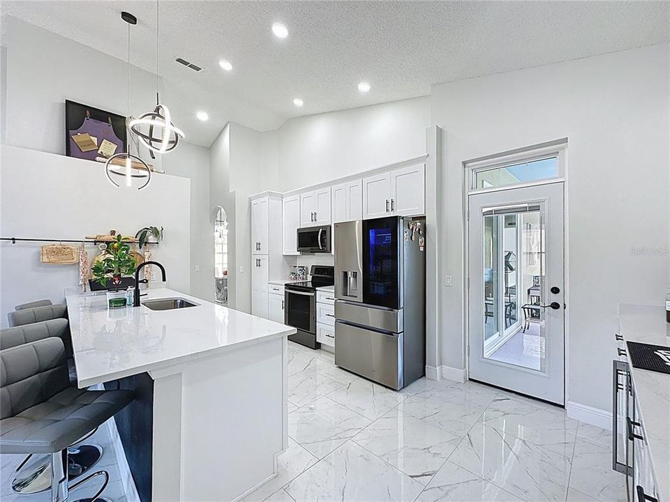 En Venta: $489,900 (4 camas, 2 baños, 2001 Pies cuadrados)