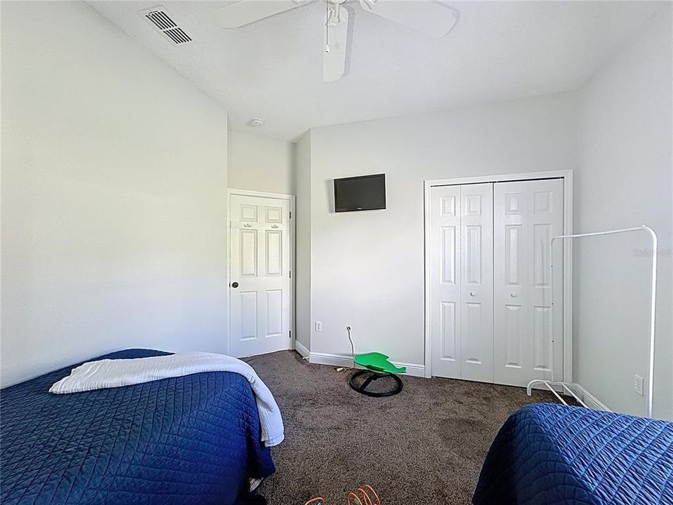 En Venta: $489,900 (4 camas, 2 baños, 2001 Pies cuadrados)