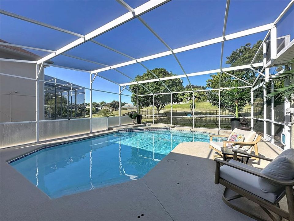 En Venta: $489,900 (4 camas, 2 baños, 2001 Pies cuadrados)