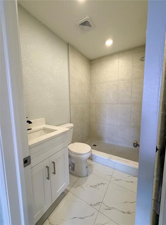 待售: $278,000 (3 贝兹, 3 浴室, 1872 平方英尺)