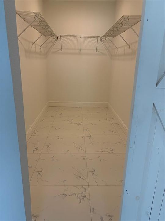 待售: $278,000 (3 贝兹, 3 浴室, 1872 平方英尺)