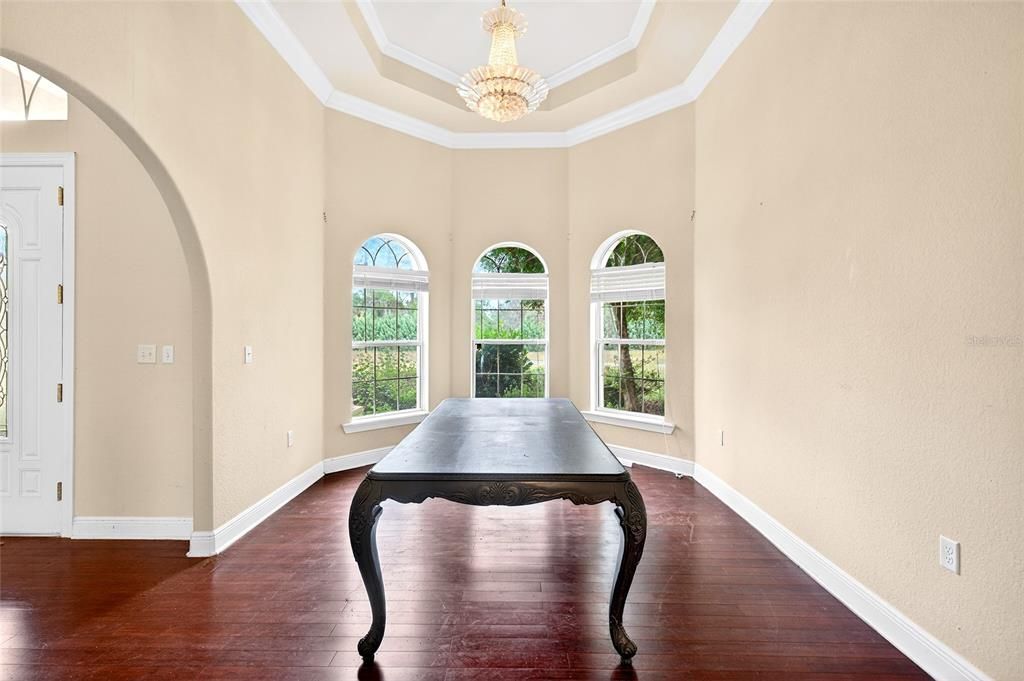 На продажу: $750,000 (6 спален, 3 ванн, 4350 Квадратных фут)