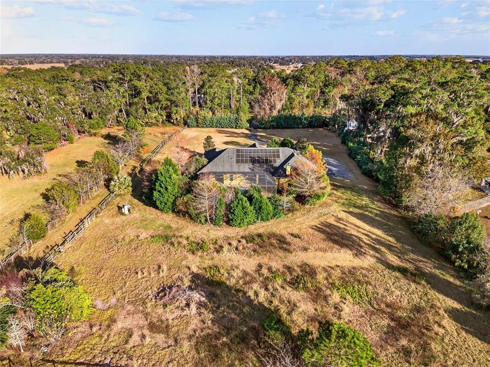 For Sale: $750,000 (6 beds, 3 baths, 4350 Square Feet)