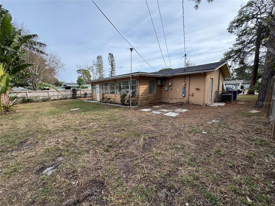 В аренду: $2,499 (3 спален, 2 ванн, 1568 Квадратных фут)