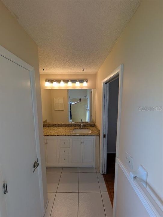 出租: $1,900 (2 贝兹, 2 浴室, 1483 平方英尺)