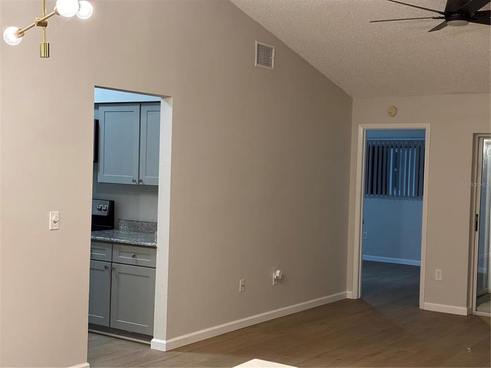 待售: $429,990 (3 贝兹, 2 浴室, 1290 平方英尺)