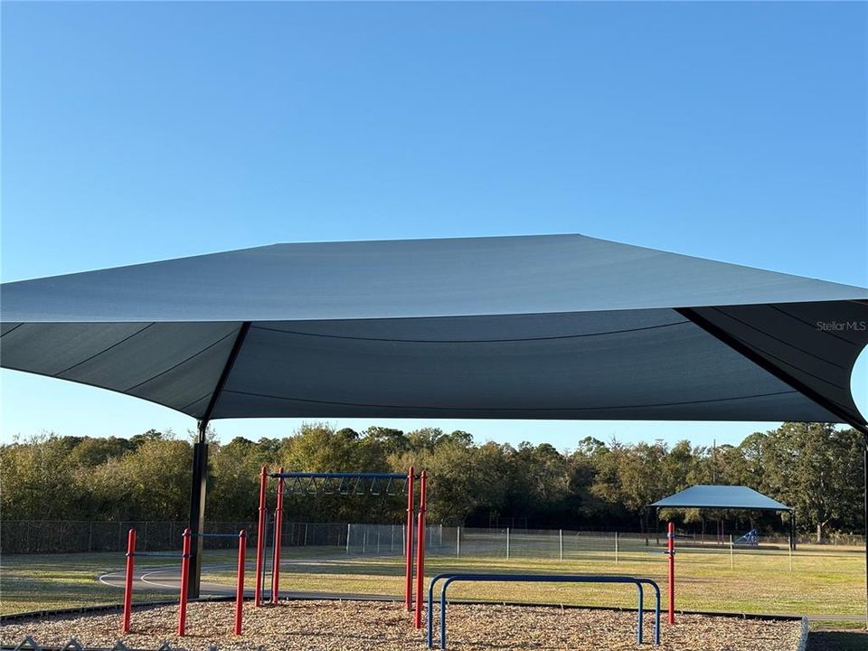 En Venta: $429,990 (3 camas, 2 baños, 1290 Pies cuadrados)