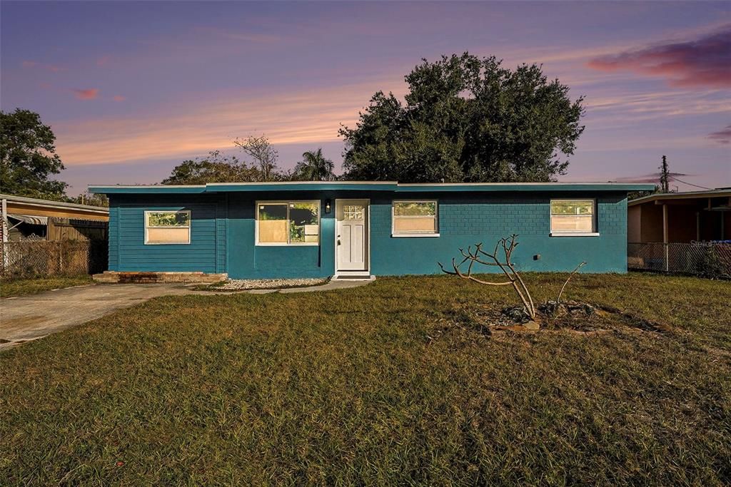 На продажу: $475,000 (4 спален, 2 ванн, 1844 Квадратных фут)