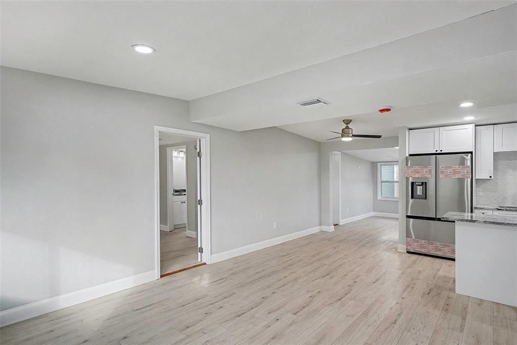 На продажу: $475,000 (4 спален, 2 ванн, 1844 Квадратных фут)