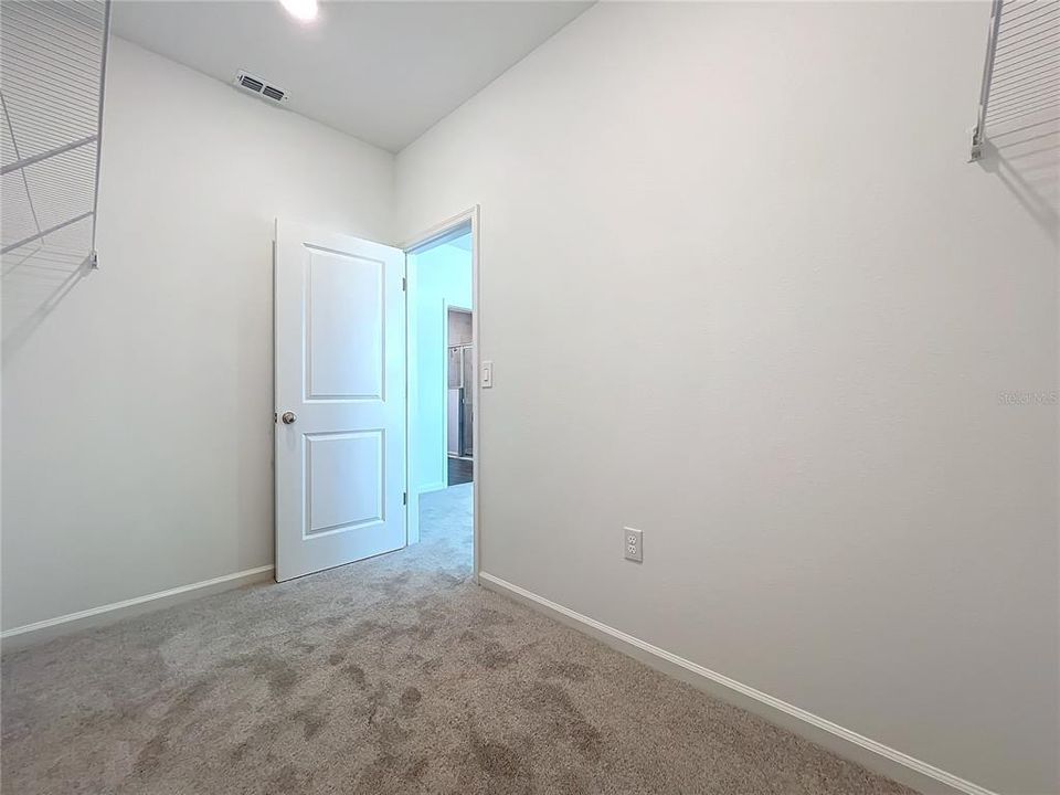 В аренду: $2,500 (4 спален, 2 ванн, 1712 Квадратных фут)