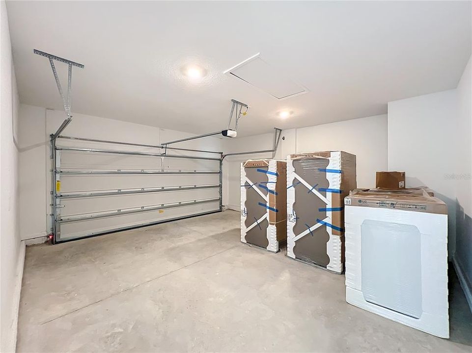 В аренду: $2,500 (4 спален, 2 ванн, 1712 Квадратных фут)