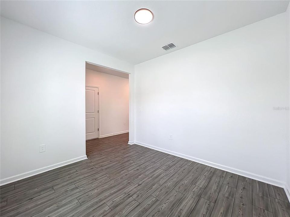 В аренду: $2,500 (4 спален, 2 ванн, 1712 Квадратных фут)