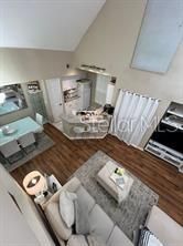 На продажу: $195,000 (1 спален, 1 ванн, 991 Квадратных фут)