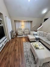 На продажу: $195,000 (1 спален, 1 ванн, 991 Квадратных фут)