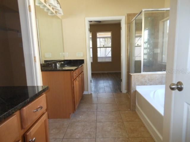 For Sale: $329,900 (3 beds, 2 baths, 1876 Square Feet)