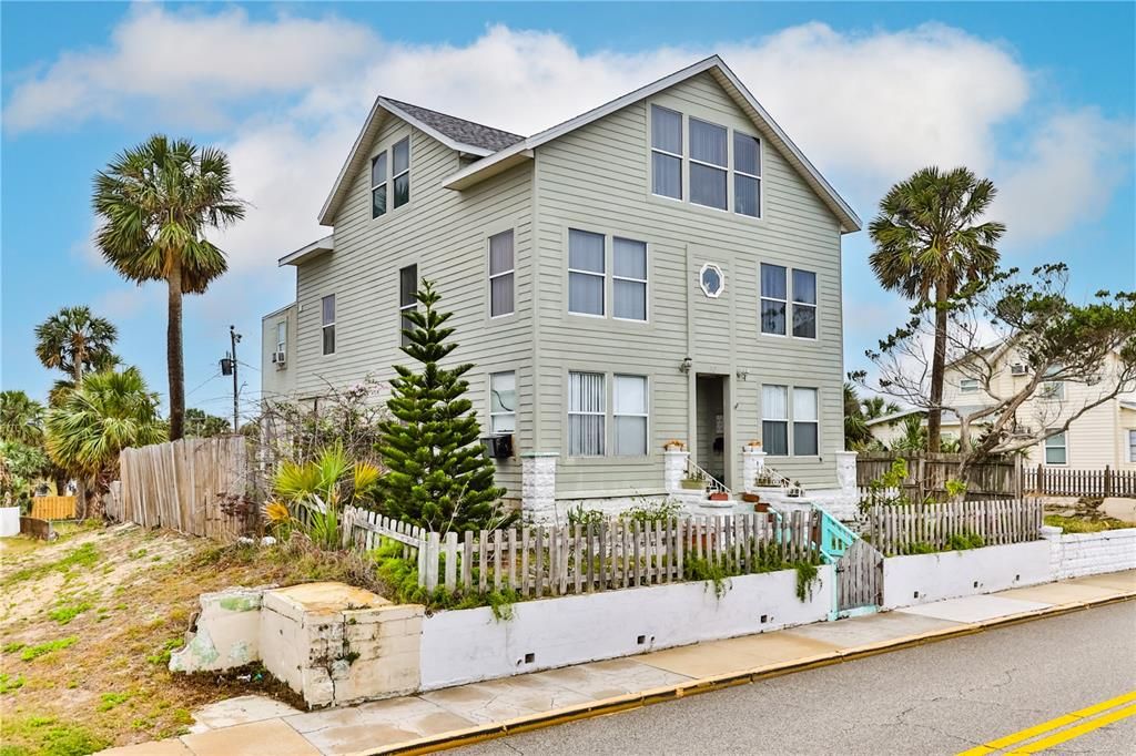 For Sale: $630,000 (32 beds, 0 baths, 3656 Square Feet)