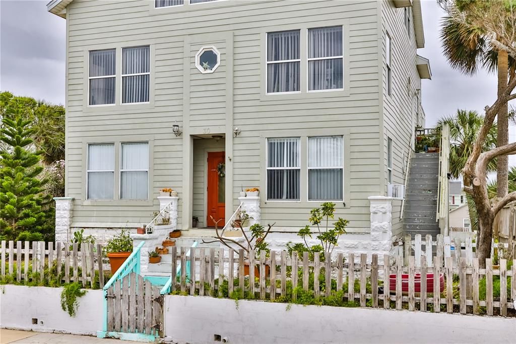 For Sale: $630,000 (32 beds, 0 baths, 3656 Square Feet)