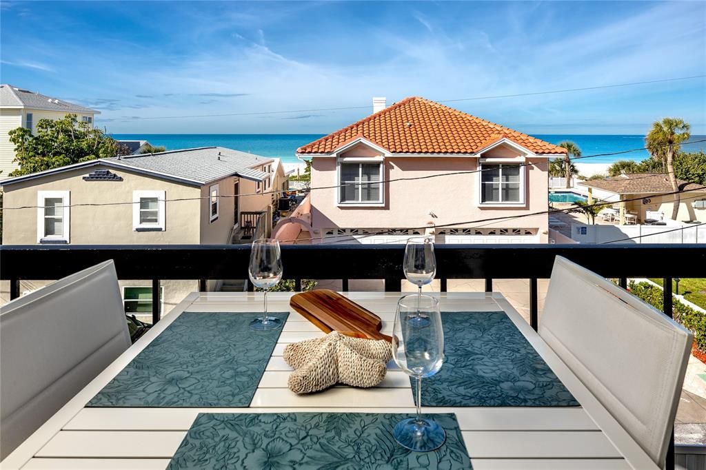 待售: $859,900 (3 贝兹, 2 浴室, 1235 平方英尺)