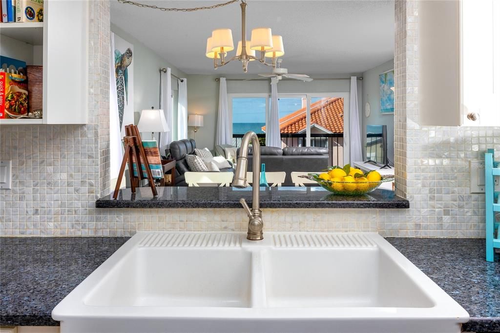 待售: $859,900 (3 贝兹, 2 浴室, 1235 平方英尺)