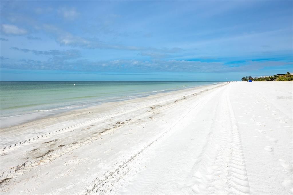 待售: $859,900 (3 贝兹, 2 浴室, 1235 平方英尺)