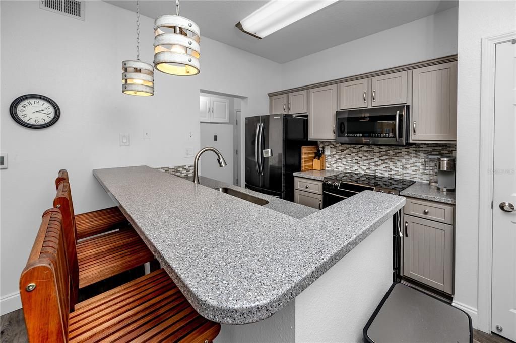 En Venta: $315,000 (2 camas, 2 baños, 925 Pies cuadrados)