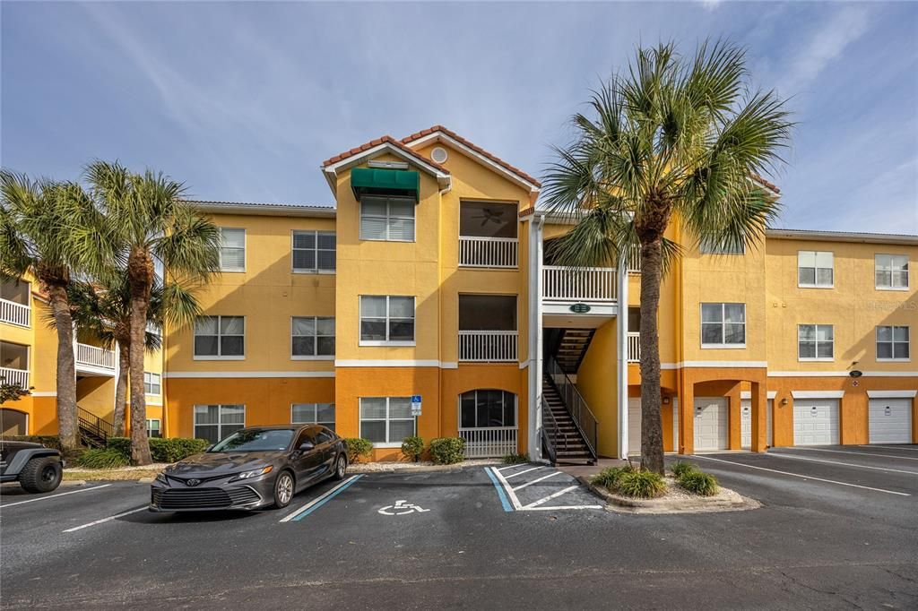 En Venta: $315,000 (2 camas, 2 baños, 925 Pies cuadrados)