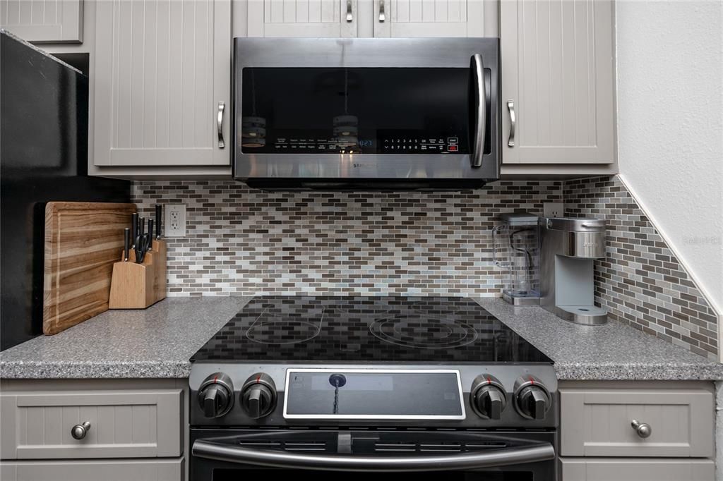 En Venta: $315,000 (2 camas, 2 baños, 925 Pies cuadrados)