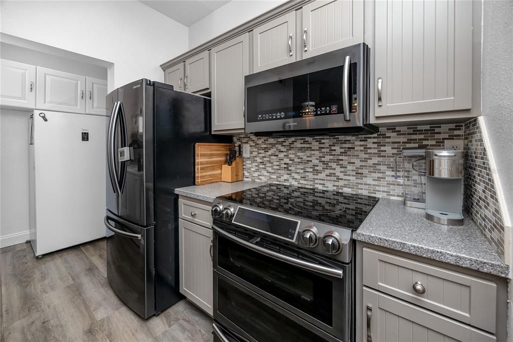 En Venta: $315,000 (2 camas, 2 baños, 925 Pies cuadrados)