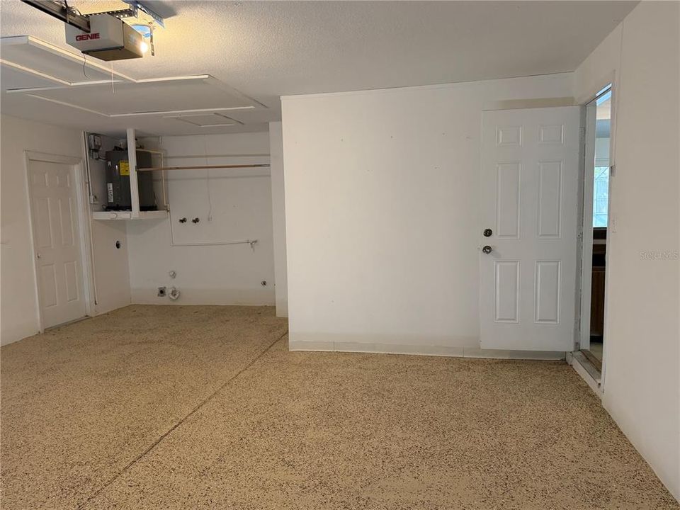 На продажу: $434,999 (4 спален, 2 ванн, 1913 Квадратных фут)