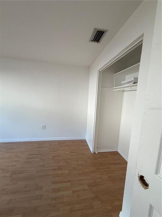 На продажу: $434,999 (4 спален, 2 ванн, 1913 Квадратных фут)