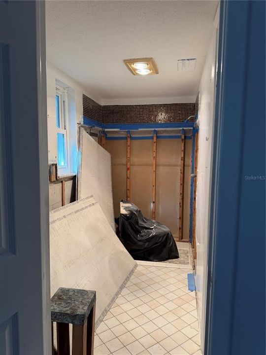 На продажу: $434,999 (4 спален, 2 ванн, 1913 Квадратных фут)