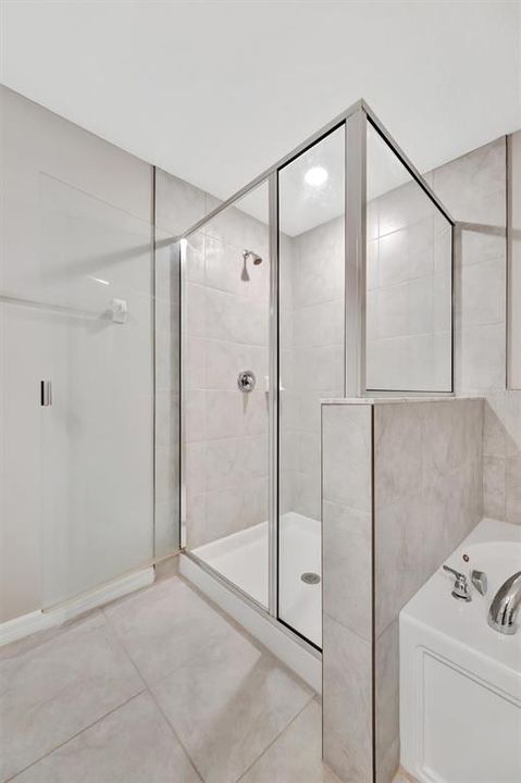 For Rent: $2,350 (3 beds, 2 baths, 1796 Square Feet)