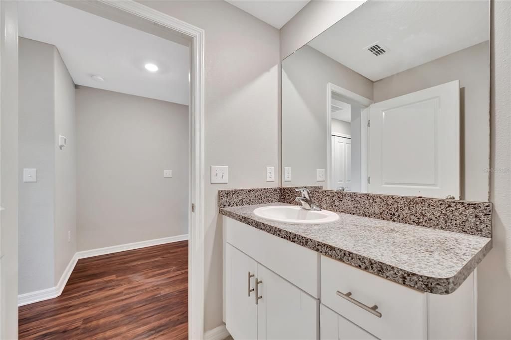 For Rent: $2,350 (3 beds, 2 baths, 1796 Square Feet)